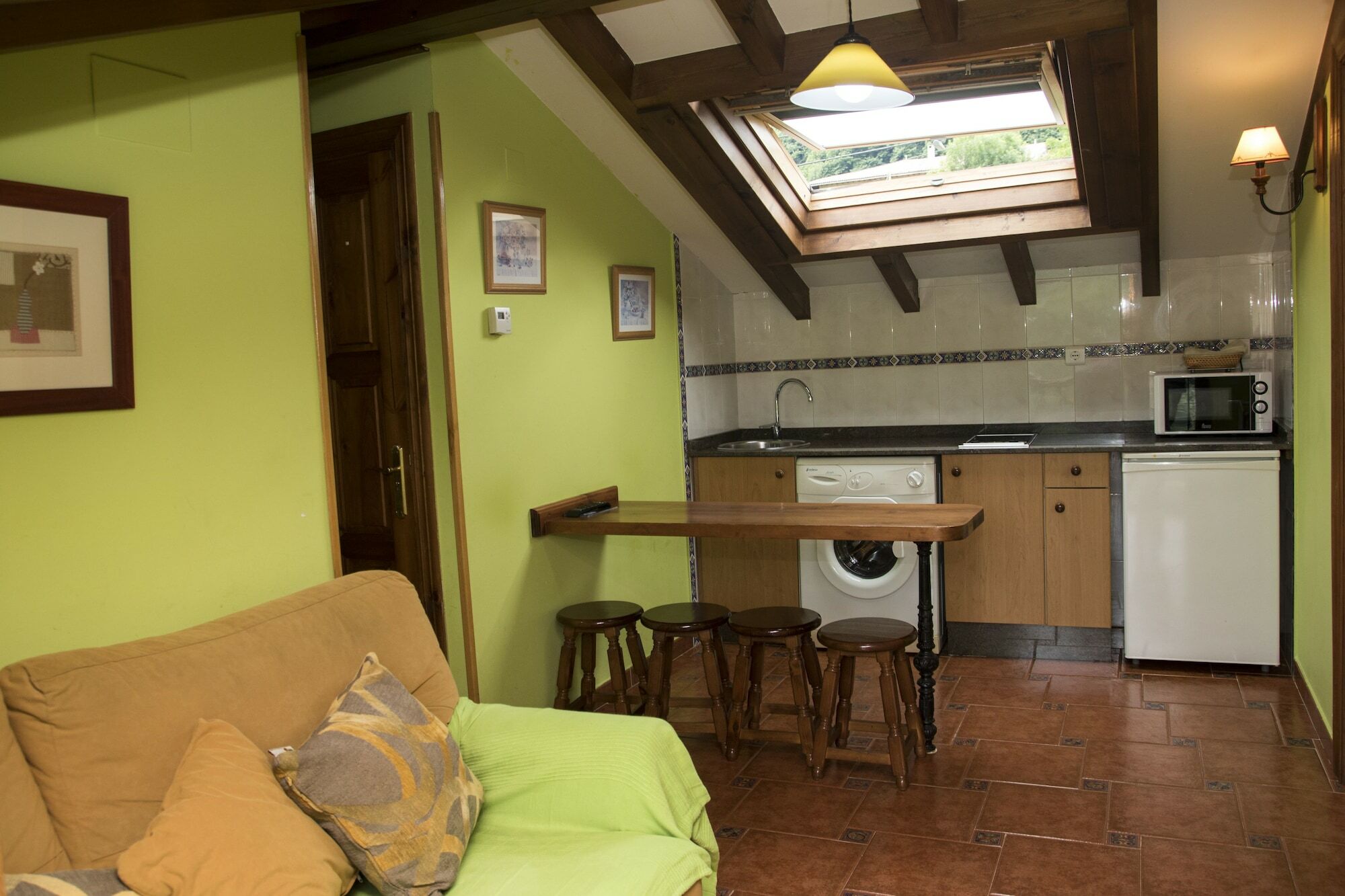 Apartamentos La Regoria Arenas De Cabrales Exterior photo